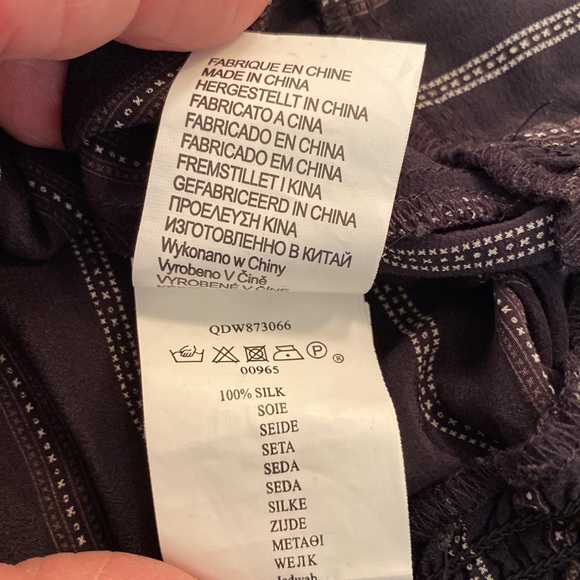 Quicksilver - 100%Silk sleeveless blouse. Size S - Picture 8 of 13